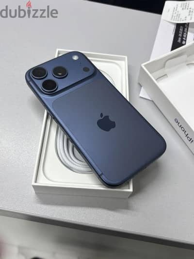 آبل - آيفون 17 برو ماكس