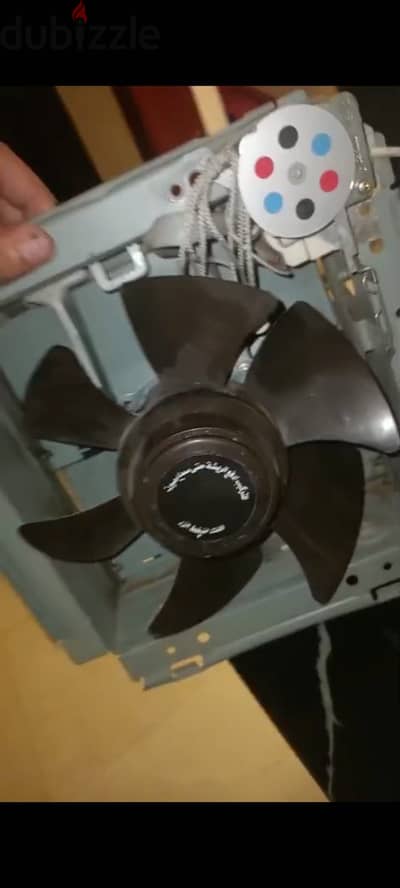 شفاط توشيبا 30*30. بحاله ممتازة