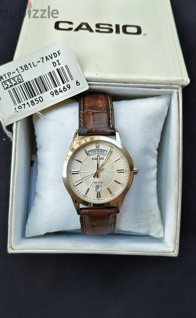 ساعة كاسيو casio MTP-1381 اصلية بجميع مشتملاتها حالة ممتازة