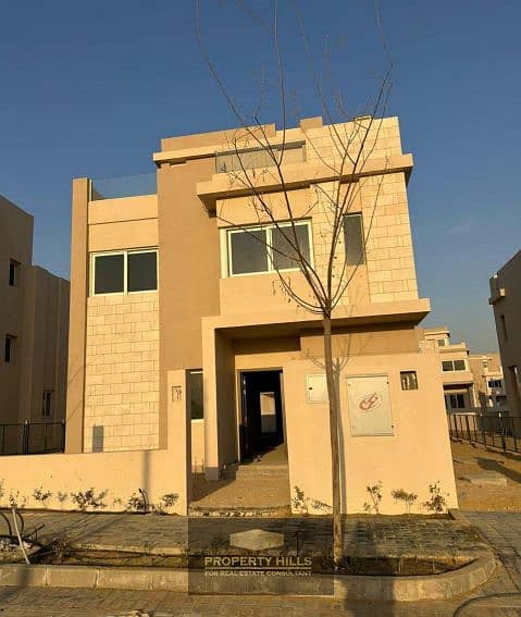 فيلا بـ٥ غرف نوم في فيفث سكوير المراسم، صورة ١٠ من ١٢