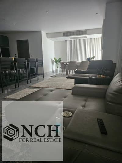 **كود ESr35 | Triplex مفروش بالكامل للإيجار في Eastown**  فرصة مميزة للإيجار داخل **Eastown**، Triplex راقٍ بمساحة **500 متر مربع*