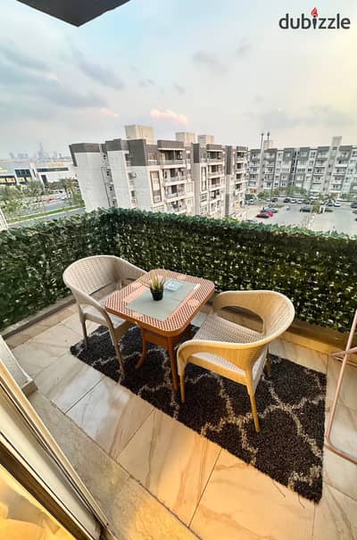 فرصة استثمارية ممتازة للبيع كاش! شقة 116م بـ B12 مدينتي (فيو مفتوح - خطوات للـ East Hub و Craft Zone - النادي غير إجباري)