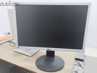 شاشه كمبيوتر LG