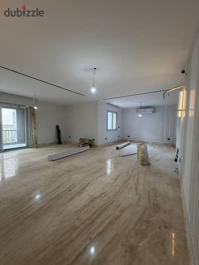 Apartment for Rent in Hyde Park