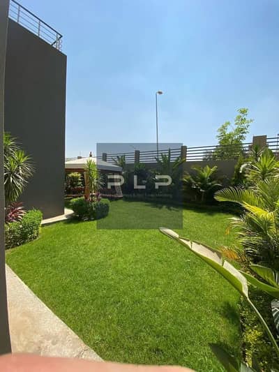فيلا مستقله للبيع استلام جاهز علي السكن سعر مميز لسرعه البيع في كمبوند بالم هيلز نيو كايرو التجمع الخامس