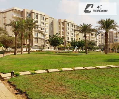 Apartment for sale 199m 3 Bedrooms ready to move Prime Location with Distinctive View in Hyde Park New Cairo near Mivida & Mountain view icity
