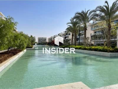 اميز شقة كورنر بجاردن للبيع في Lake View Residence 2 |  جاردن 80متر | 3 غرف | 3 حمامات | Private Pool | مباشر على اللاجون | استلام فوري