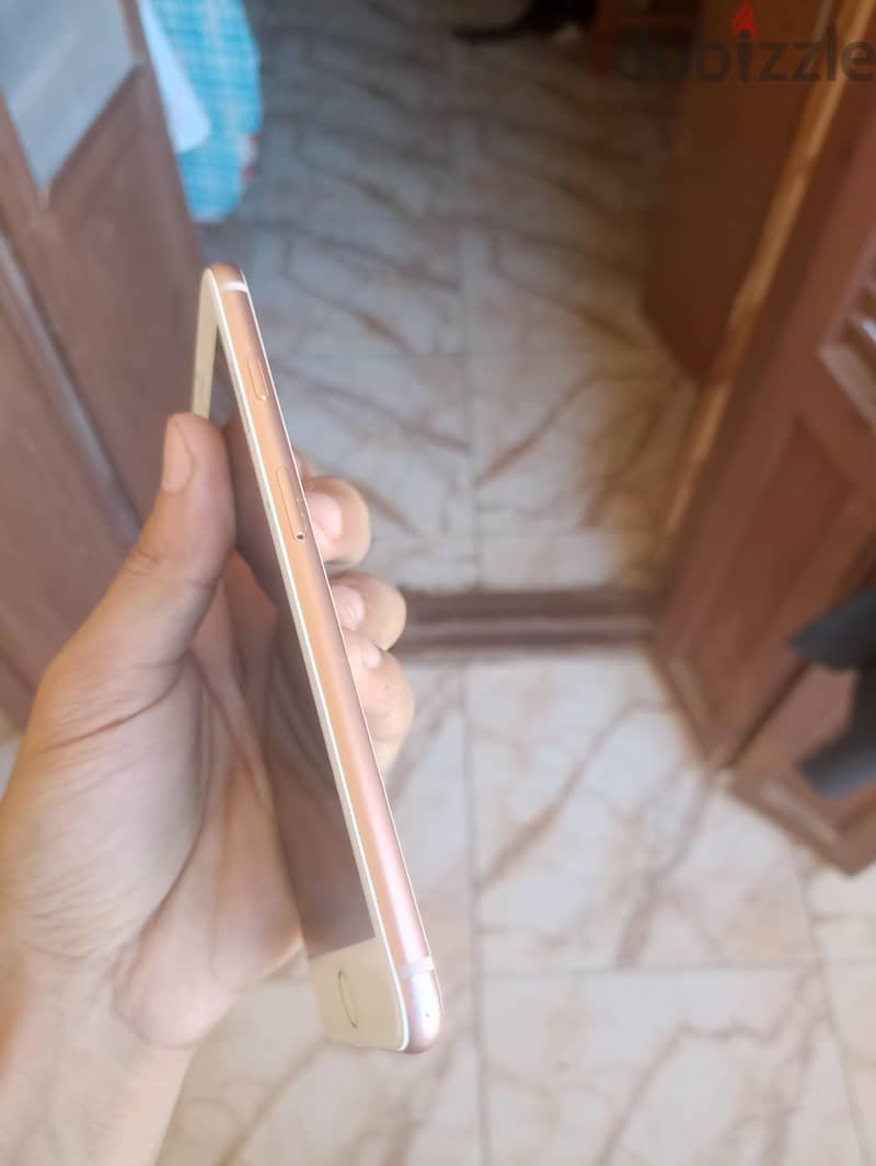 Apple - iPhone 8 Plus 3