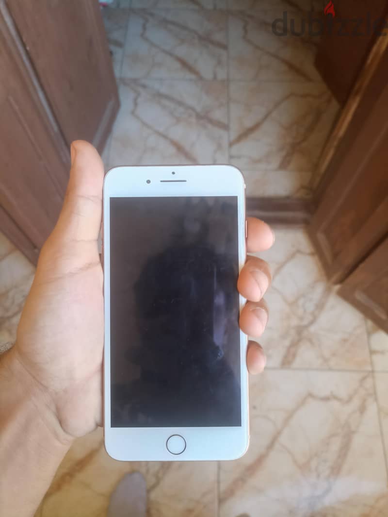 Apple - iPhone 8 Plus 4