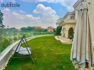 Villa Model T with Wide Garden View, Super Lux Finishing, Palace-Style Rental