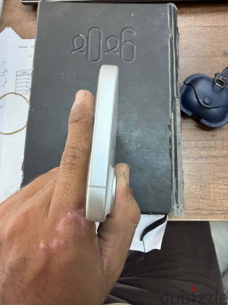 آبل - آيفون 17 4