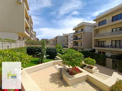 بنتهاوس للبيع في المراسم - فيفث سكوير، القاهرة الجديدة. جاهزة للسكن، تشطيب كامل، ومجهزة بتكييف. السعر يشمل موقف سيارة ونادي.