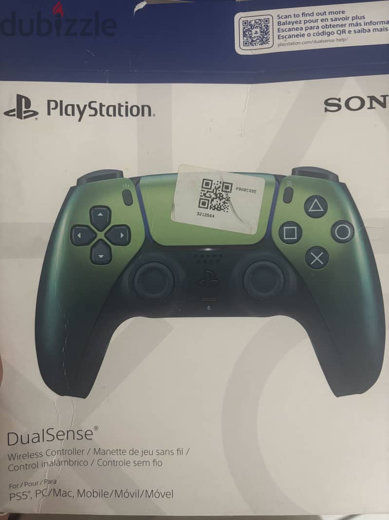 PS5 Slim 1TB Digital International Version + Chroma Green Controller 1