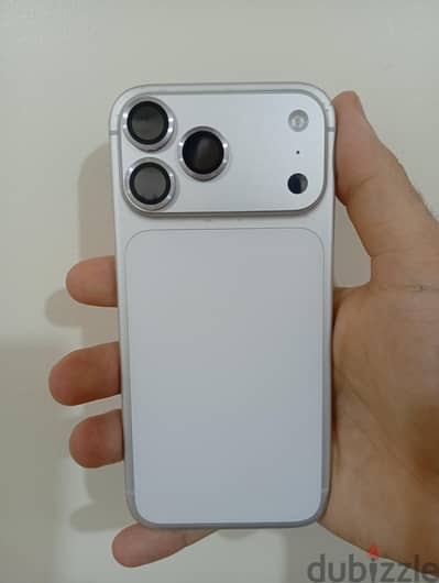 آبل - آيفون 17 برو ماكس