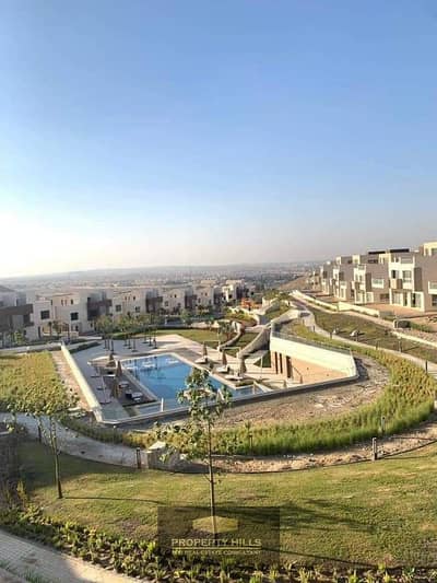 فرصة في سولايا توين هاوس استلام فوري بسعر مميز امام نيو جيزة و بالم هيلز