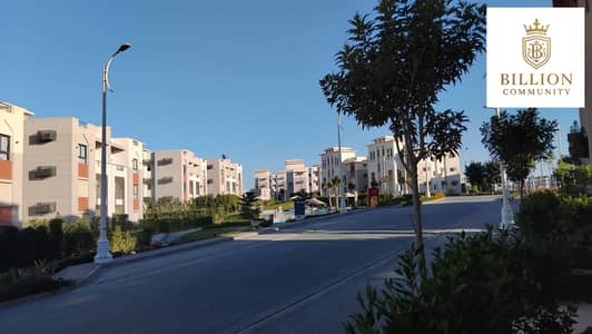 شالية استلام فوري بالفرش والتكييفات علي حمام السباحة مباشرة في جايا الساحل الشمالي