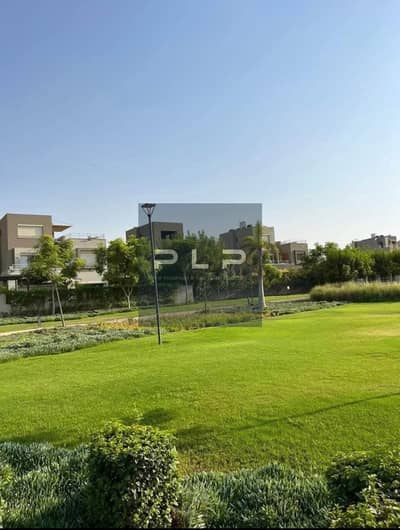 Twin house available for ready to move at the lowest price for a quick sale—located in Palm Hills Katameya Extension.