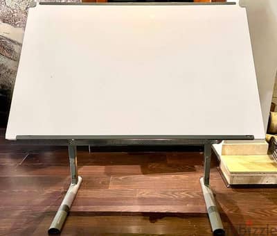 Engineering and drawing desk