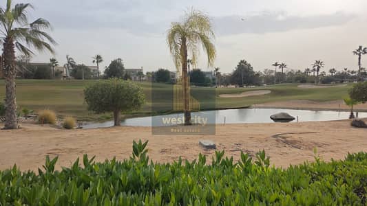 فيلا بحمام سباحة متشطبه للبيع في كمبوند اليجريا سوديك