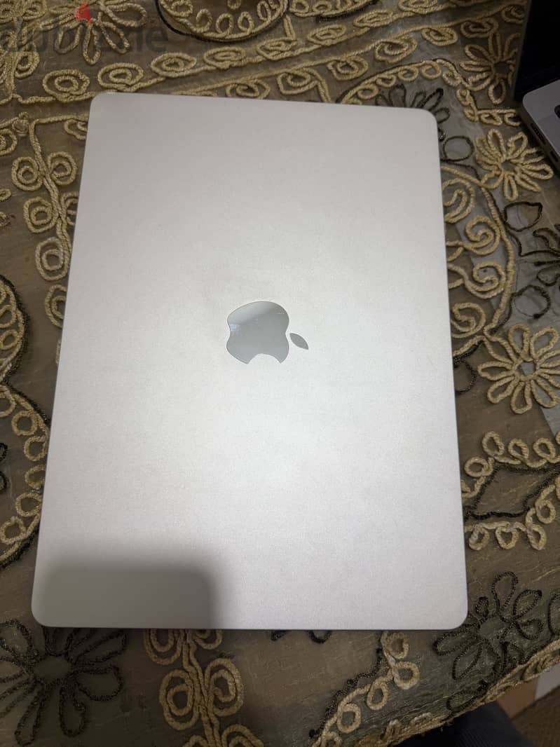MacBook air M2 2