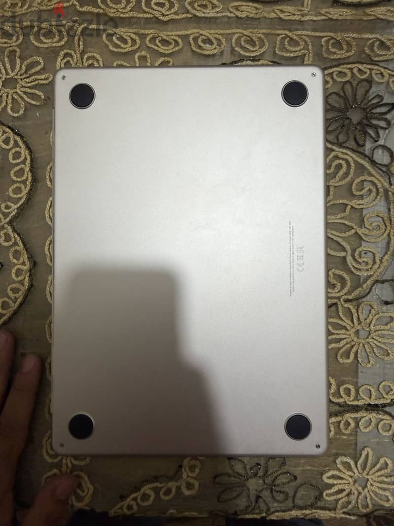 MacBook air M2 10
