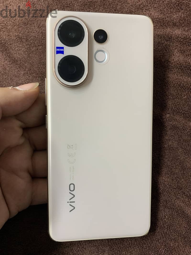 فيفو V60 1