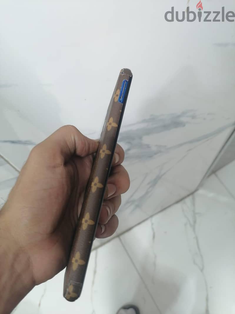 Honor 8X 3