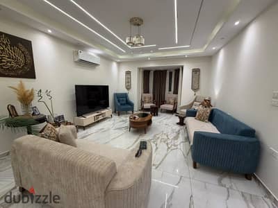 A villa with a roof for sale in Mountain View Chill Out Park - 6 October