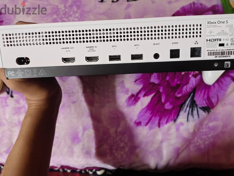 Xbox one s 4