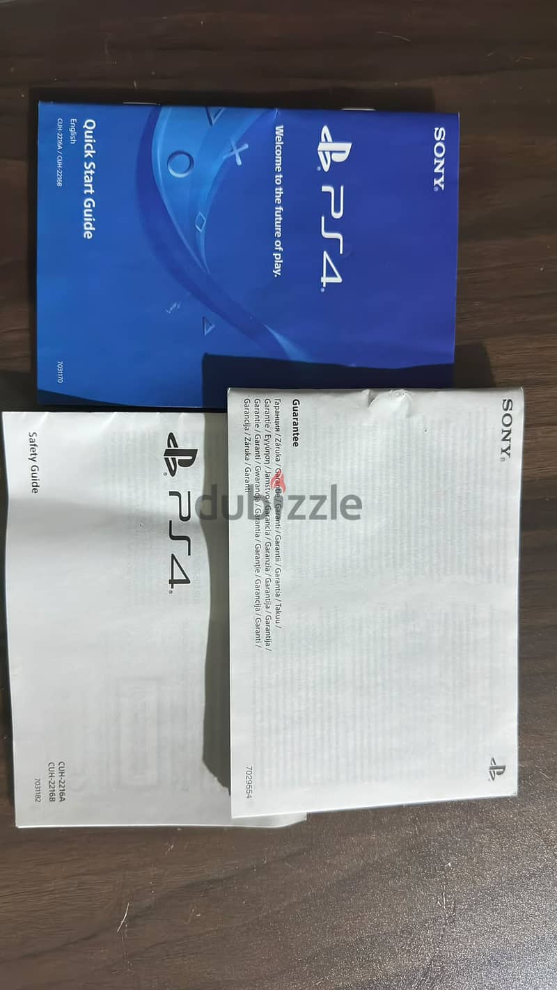 Playstation 4 slim - Ps4 500GB + 2 Original Controllers 1