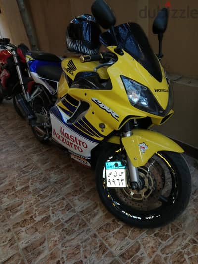 Honda F4i 600cc