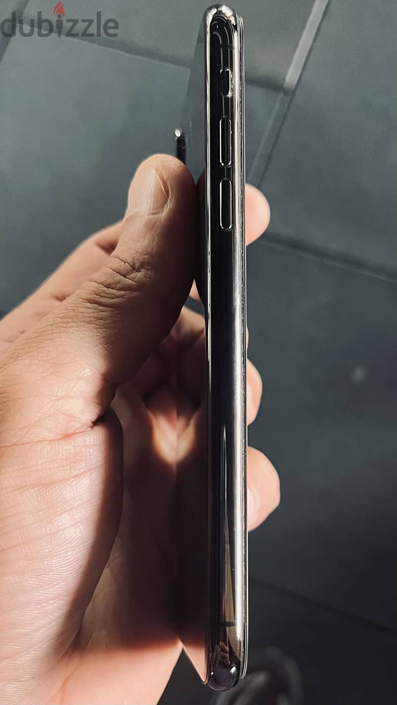 Apple - iPhone XS 1