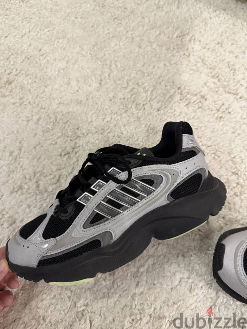 Adidas Ozmillen wore once 5