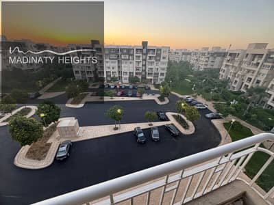 Apartment for rent in Madinaty b10  area 116 square meters 3 bedrooms 2 bathrooms reception kitchen