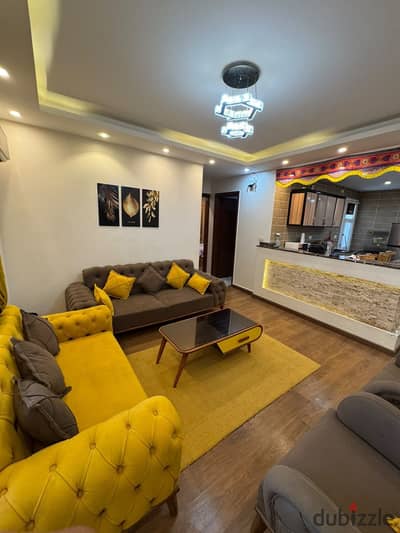 Luxury furnished apartment - in Madinaty b7 next to all services and movement.