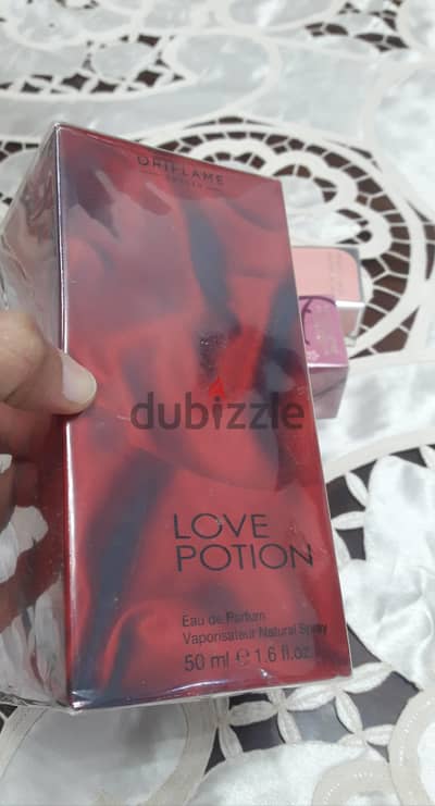 فرصة آخر قطعة برفيوم  Love Potion من اوريفيليم