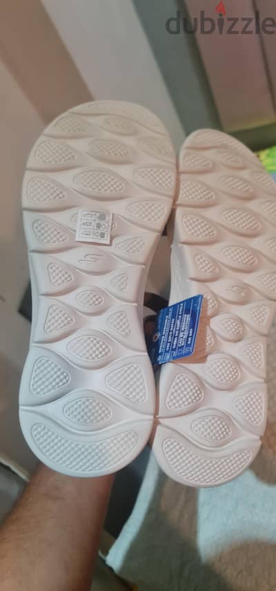 skechers women slip ins size 41 (new)