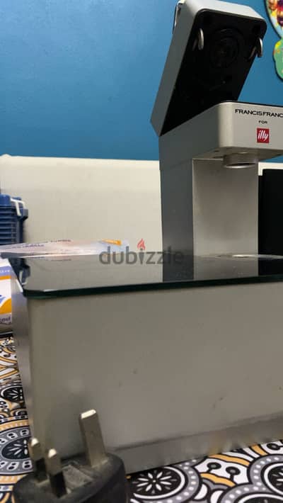 ILLY ESPRESSO MACHINE Y1.1