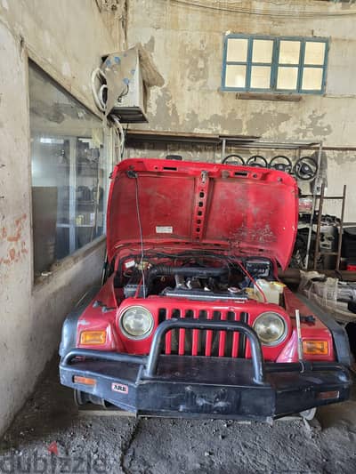 JEEP Wrangler 2004 كاملة نصيين