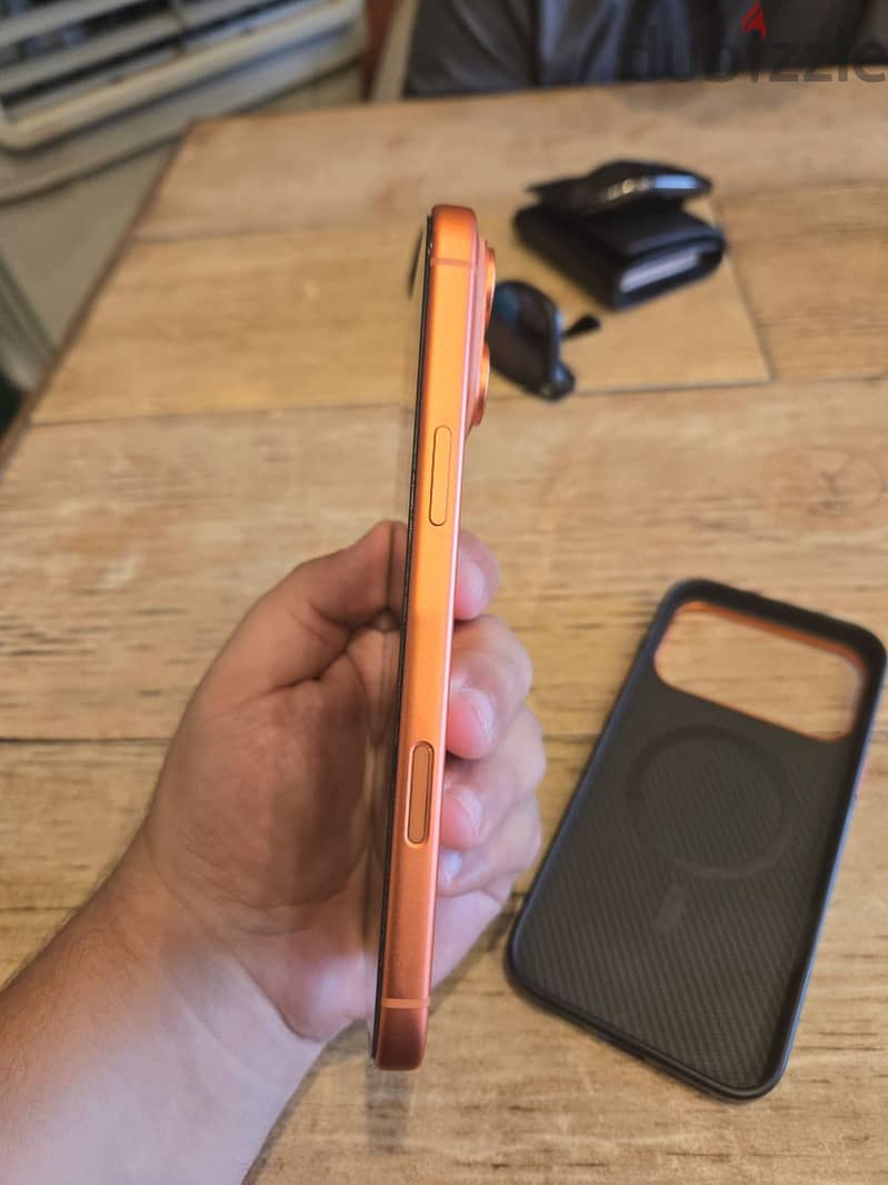 Apple - iPhone 17 Pro Max 3