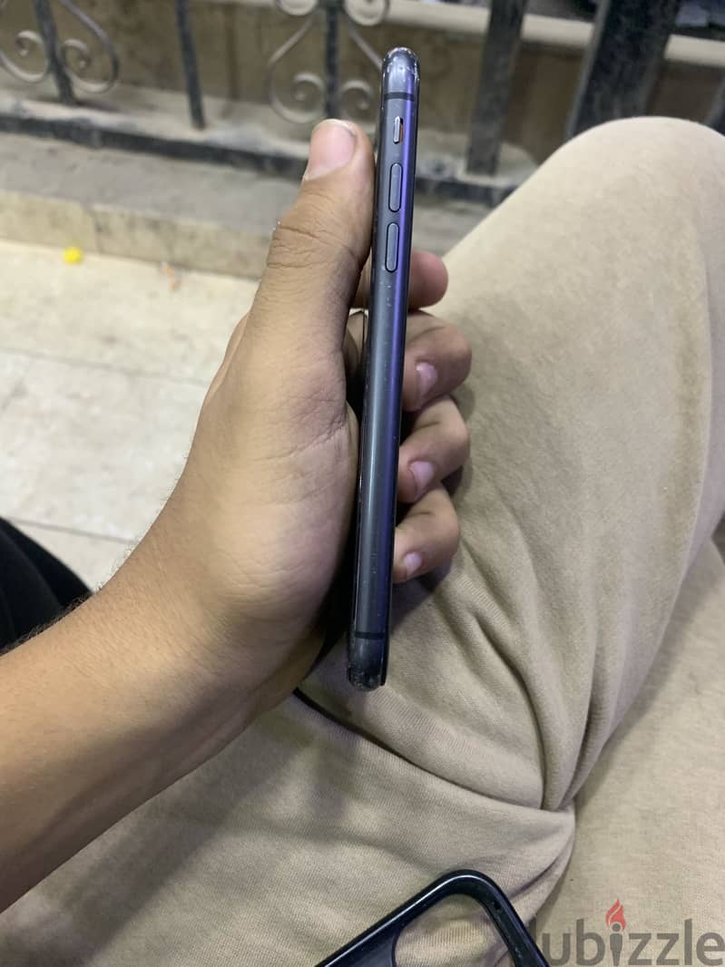 Apple - iPhone 11 1