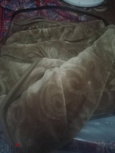 3 بطانية كالجديدة