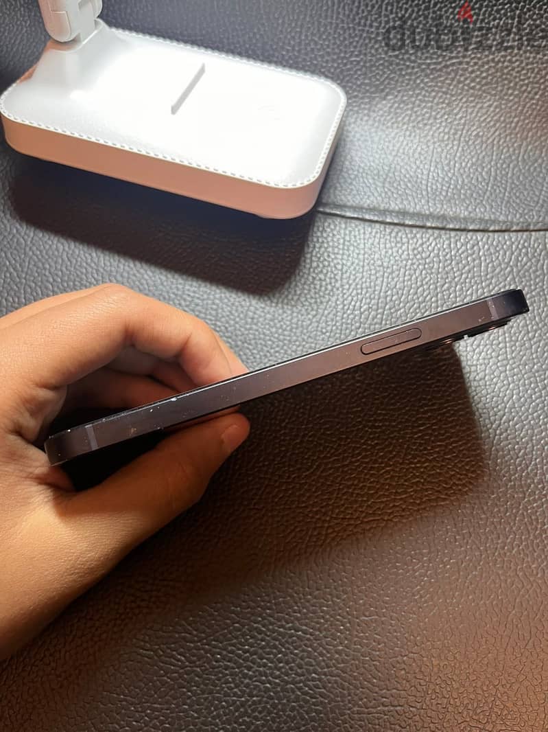 Apple - iPhone 12 2