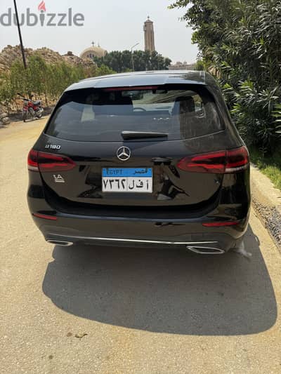 Mercedes-Benz B180 2020