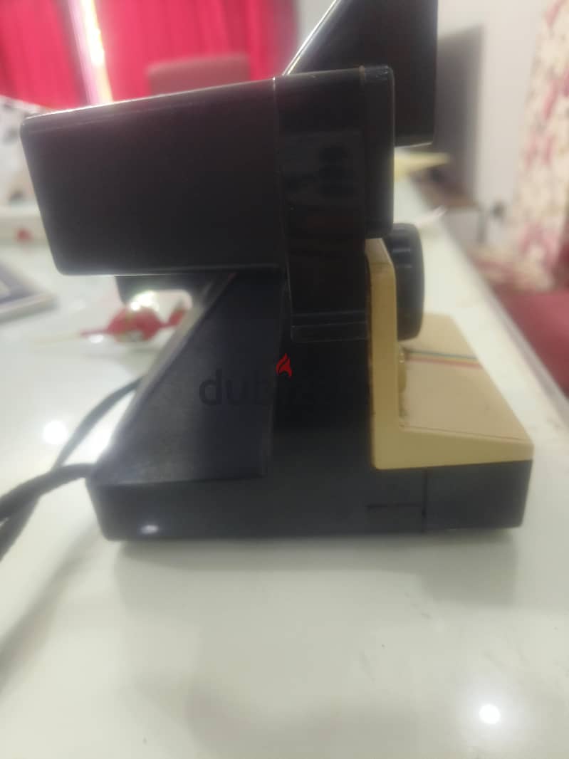 Polaroid Land Camera  1000 1
