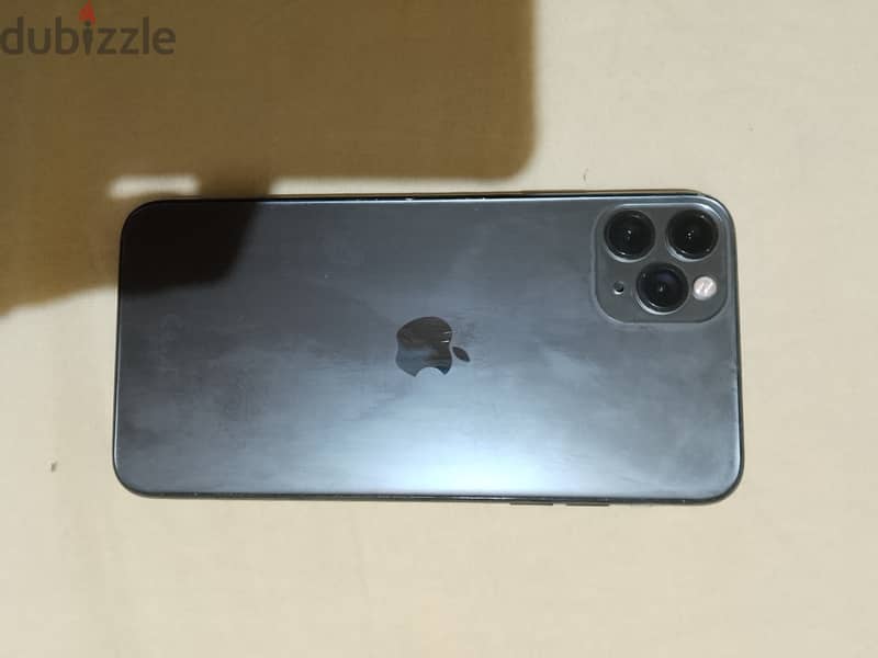 iPhone 11 Pro Max - Battery 80% 1