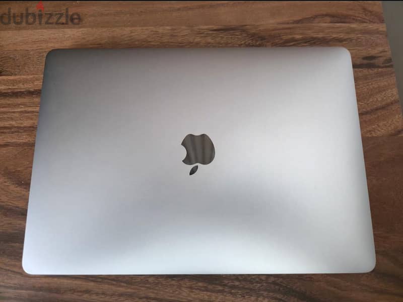 2017 Macbook Pro 8GB RAM, 128GB 3