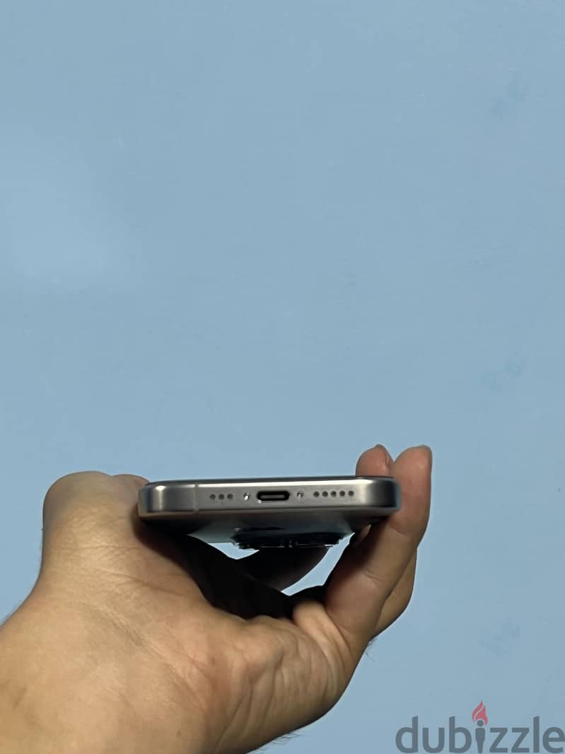 Apple - iPhone 15 Pro 4