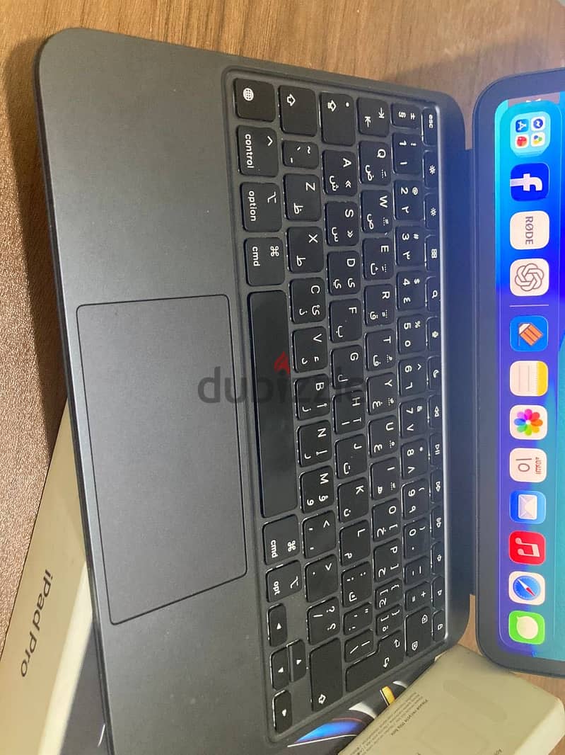 للبيع ipad pro m4 11 inch 3