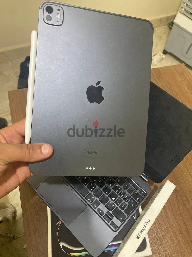 للبيع ipad pro m4 11 inch 5